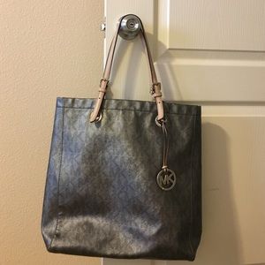 Metallic Michael kors tote bag